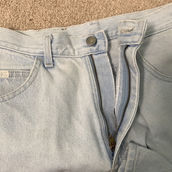 Vintage high rise denim shorts - Picture 4 of 4